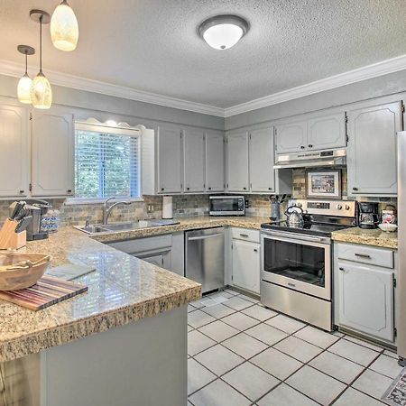 Charming Hot Springs Home With Sunroom And Yard Dış mekan fotoğraf