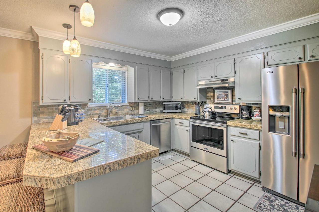 Charming Hot Springs Home With Sunroom And Yard Dış mekan fotoğraf